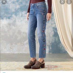 Sundance Tunica Jean